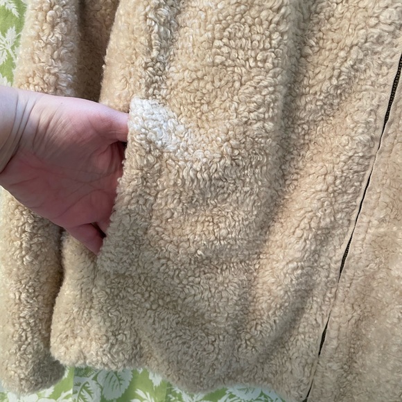 Fuzzy Pendleton Zip Up Jacket - Picture 2 of 8